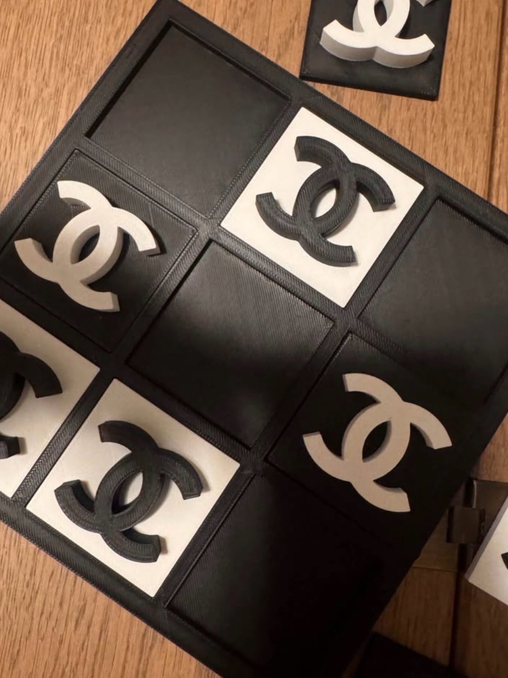 Tic Tac Toe Board - Coffee Table Game Decor - Picture 2 of 3